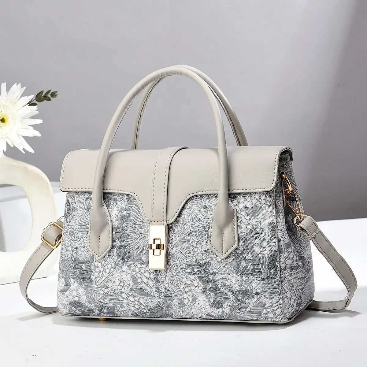 Ethnic-Style Women's Shoulder Bag – Leather Messenger Bag with Optional Gift Box